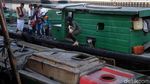 Potret Perjuangan Warga untuk Salat Idul Adha di Pelabuhan Sunda Kelapa
