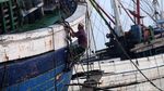 Potret Perjuangan Warga untuk Salat Idul Adha di Pelabuhan Sunda Kelapa