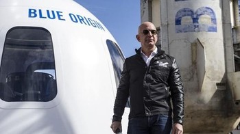 6. Roket Komersial: Bezos terobsesi dengan antariksa sejak kecil. Ia pun punya perusahaan roket komersial yang berambisi membawa turis manusia ke luar angkasa. Namanya Blue Origin. Foto: istimewa
