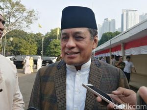 Nurdin Halid Dukung Airlangga Jadi Ketum Golkar Lagi
