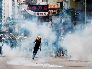 Dampak Demo Hong Kong, Kunjungan Turis Turun 40 Persen