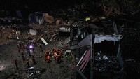 Laporan otoritas Provinsi Zhejiang menyebutkan sekitar 16 orang masih hilang. Saat ini, operasi pencarian dan penyelamatan dari berbagai wilayah masih berlangsung, demikian pernyataan otoritas Provinsi Zhejiang. Foto: Chinatopix Via AP