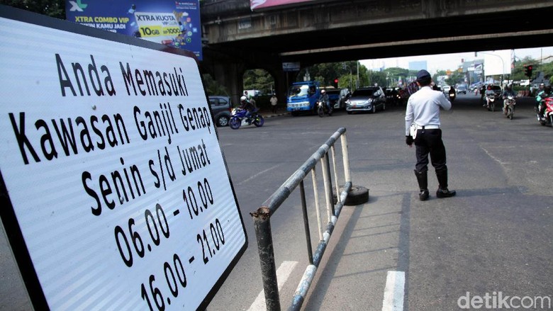 Tanda Taksi Online Dikaji, Ganjil Genap Bisa Dilewati Tanda Taksi Online Dikaji, Ganjil Genap Bisa Dilewati