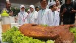 Pemprov DKI Bagikan Olahan Daging Kurban