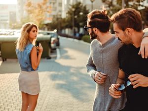 5 Tips Menghadapi Catcalling