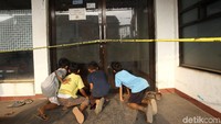 Saat ini polisi masih mengembangkan kasus tersebut. Polisi masih mendalami sudah berapa lama mereka melakukan praktik aborsi tersebut.