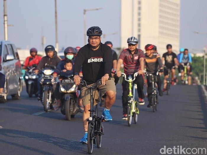 Telkomsel Gelorakan Jumat Berkah dengan Olah Raga dan Bersedekah