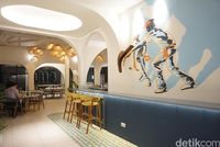 Area bar di lantai dua Txoko.