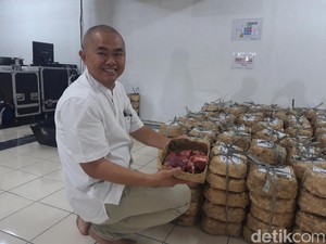 Ini Tahap Sebelum dan Sesudah Pemotongan Hewan Kurban di Masjid Al-Akbar