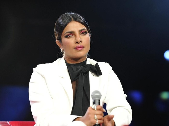 LOS ANGELES, CALIFORNIA - AUGUST 10:  Priyanka Chopra attends Beautycon Festival Los Angeles 2019 at Los Angeles Convention Center on August 10, 2019 in Los Angeles, California. (Photo by Araya Diaz/Getty Images for Beautycon)