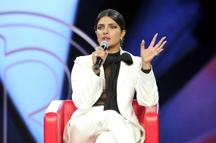LOS ANGELES, CALIFORNIA - AUGUST 10:  Priyanka Chopra attends Beautycon Festival Los Angeles 2019 at Los Angeles Convention Center on August 10, 2019 in Los Angeles, California. (Photo by Araya Diaz/Getty Images for Beautycon)
