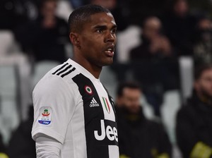 Juventus Pinjamkan Douglas Costa Lagi: Dari Bayern ke Gremio