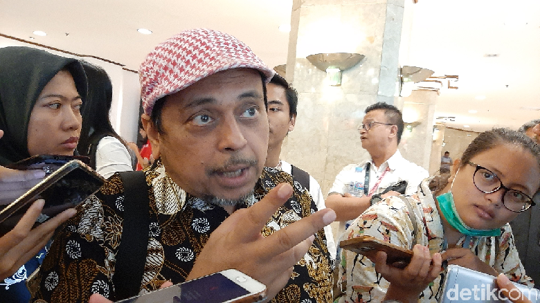 NKRI Bersyariah Dijanjikan Cuma Istilah NKRI Bersyariah Dijanjikan Cuma Istilah