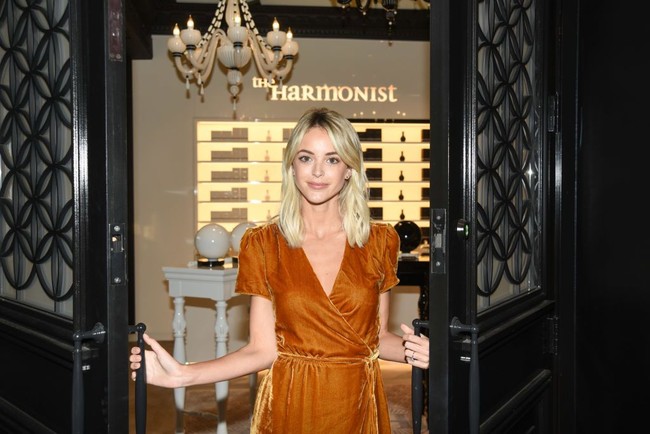 Selain bisnis kecantikan, Kaitlynn Carter juga menjajal peruntungannya di industri fashion dengan mendirikan online fashion marketplace bernama Foray Collective. Foto: Getty Images