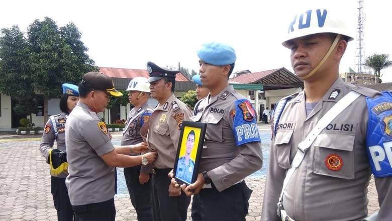 Terlibat Kasus Narkoba, 2 Anggota Polres Tanah Karo Dipecat Terlibat Kasus Narkoba, 2 Anggota Polres Tanah Karo Dipecat