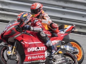 Tonton Lagi, 6 Duel Panas Dovizioso Vs Marquez