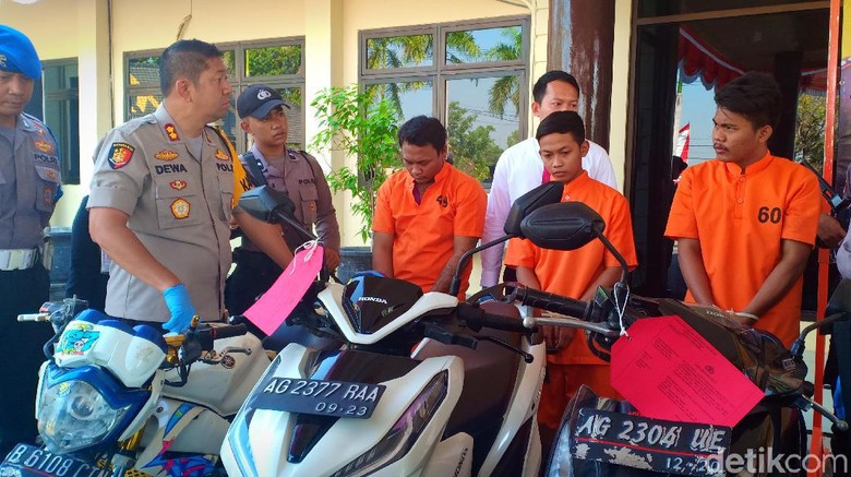 3 Pelaku Curanmor Diringkus, 2 Ditembak Kaki 3 Pelaku Curanmor Diringkus, 2 Ditembak Kaki
