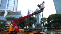 Perawatan dan pemeliharaan LPJU dilakukan dengan sangat teliti.