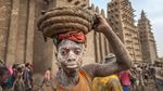 Potret Masjid Megah dari Lumpur di Mali
