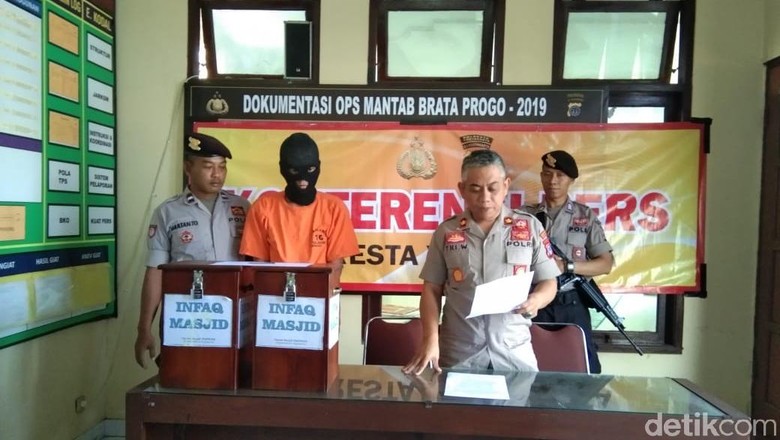 Wah, Maling Kotak Amal Masjid di Yogya Ini Sudah Beraksi Belasan Kali Wah, Maling Kotak Amal Masjid di Yogya Ini Sudah Beraksi Belasan Kali