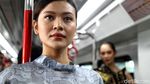 LRT Jakarta Dibajak Model Cantik, Ada Apa?