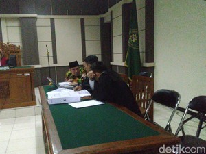 Jaksa Juga Tuntut Hak Politik Bupati Jepara Dicabut