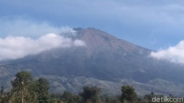 Heboh Foto Borobudur, Ini 6 Gunung di Sekitarnya