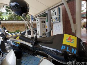 Menristek Minta SPKLU Tersebar Merata di Jakarta Tahun Depan