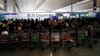 Aksi massa tersebut dipicu oleh tuduhan-tuduhan bahwa aparat keamanan menggunakan kekerasan berlebihan dalam menghadapi aksi demo pada akhir pekan.