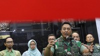 Enzo dipertahankan karena sudah memenuhi standar semua pengukuran, termasuk terkait indeks moderasi beragama. Tapi, nantinya ada penilaian lagi untuk menjadi anggota aktif TNI. 
