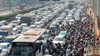 Kesepuluh kota yang memiliki kualitas udara terburuk di Indonesia ialah Pontianak, Palangkaraya, Balai Pungut, Pemangkat, Singkawang, Sungai Raya, Tangerang Selatan, Rangkasbitung, Pandeglang, dan Pekanbaru.