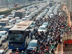 Memotret Polusi Ibu Kota Jakarta dengan Kamera Ponsel