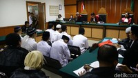 Sidang kasus kerusuhan 22 Mei dibagi ke dalam tiga persidangan yang berbeda.