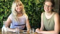Melalui aturan baru tersebut, dalam seminggu para pekerja diharapkan dapat bekerja selama total 40 jam. Total waktu bekerja itu pun dapat diselesaikan baik dari kantor, kedai kopi maupun di rumah sambil mengurus anak (Maddy Savage/BBC Travel)