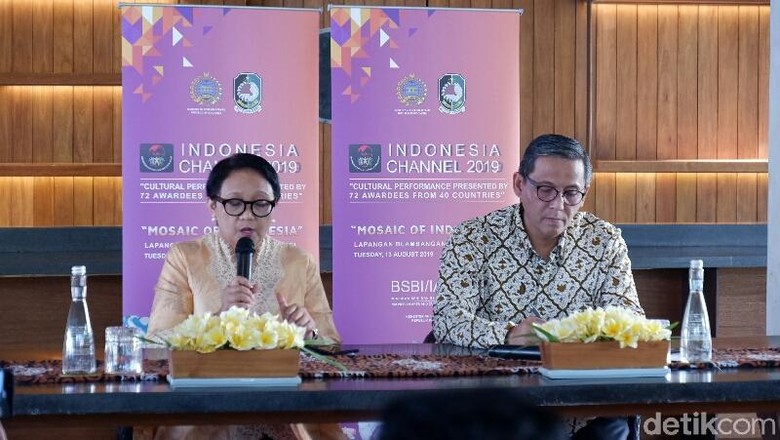 Menlu Retno Marsudi (Ardian/detikcom) Menlu Retno Marsudi (Ardian/detikcom)