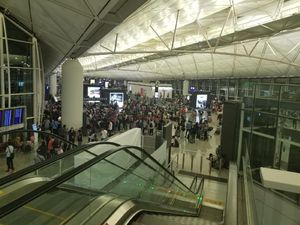 KJRI Sisir Bandara Hong Kong, 40 WNI Dipastikan Aman