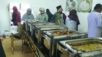Tenda Besar untuk Jemaah Haji Khusus Maktour di Mina