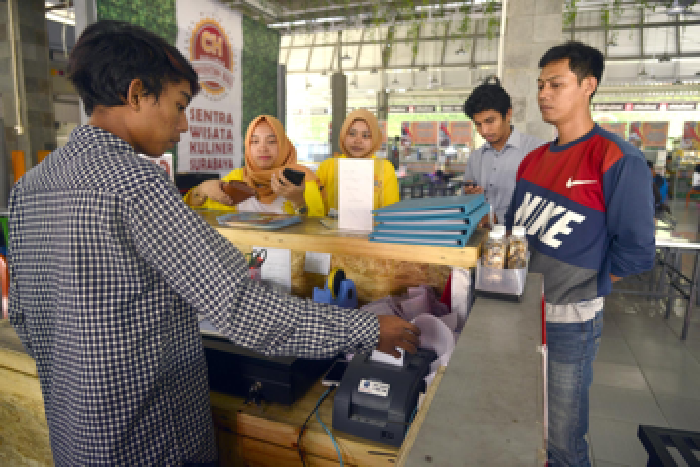 Wajah Baru Sentra Kuliner Surabaya Terapkan Sistem Single Cashier