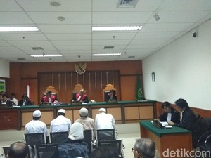 Rusuh 22 Mei, 5 Orang Didakwa Rusak dan Bakar Mobil di Asrama Brimob
