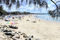 Turis di pantai Noosa (iStock)