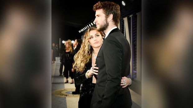 Sebelum Cerai, Ini 10 Tahun Kisah Asmara Liam & Miley Cyrus