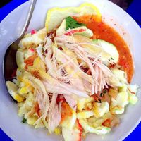 Hangatkan Pagi dengan Sarapan Bubur Ayam Legendaris di 5 Tempat Ini 