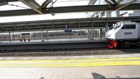 Dengan hadirnya stasiun tersebut diharapkan juga untuk mendorong masyarakat untuk menggunakan transportasi massa.