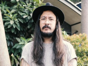 Lagu Favorit, Ello Bakal Bawain Topeng di Konser Reuni Peterpan