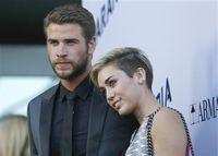 Sebelum Cerai, Ini 10 Tahun Kisah Asmara Liam & Miley Cyrus