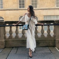 Nadia dan saudara-saudaranya mewarisi perusahaan ayahnya Naza Group yang bergerak di industri keuangan, properti, dan perkebunan. Datang dari keluarga kaya raya, tak heran jika Nadia punya gaya fashion dari brand-brand highend. Seperti saat berlibur di Roma, tampak Nadia mengenakan tas dari Christian Dior.  Foto: dok. Instagram @nadianasimuddin