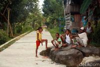 Warga Kampung Kwatisore (Yakub Hari Kristianto/ACI)