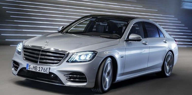 Mobil listrik Mercedes-Benz. Foto: Response Mobil listrik Mercedes-Benz. Foto: Response