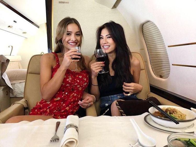 Kulineran Mewah Adinda Bakrie, Sosialita dan Sepupu Ipar Nia Ramadhani