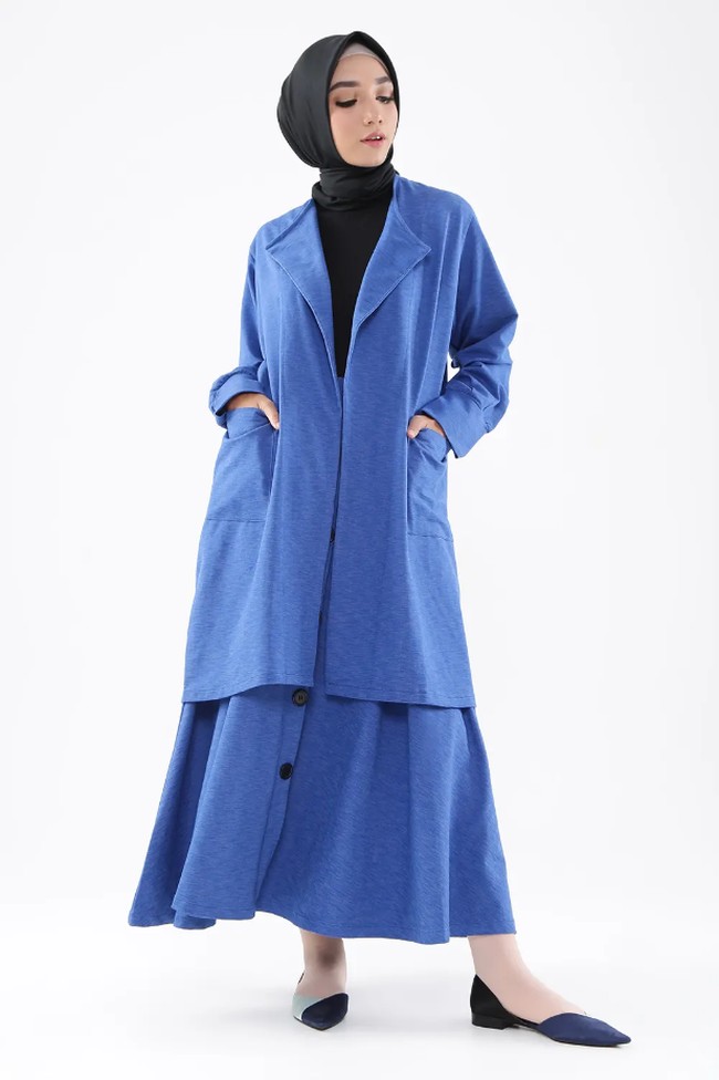 Hijabers yang mencari blazer tertutup dapat mencari pilihannya di situs Hijup. Maura Blazer yang disediakan dalam berbagai warna ini seharga Rp 225 ribu. Foto: Hijup